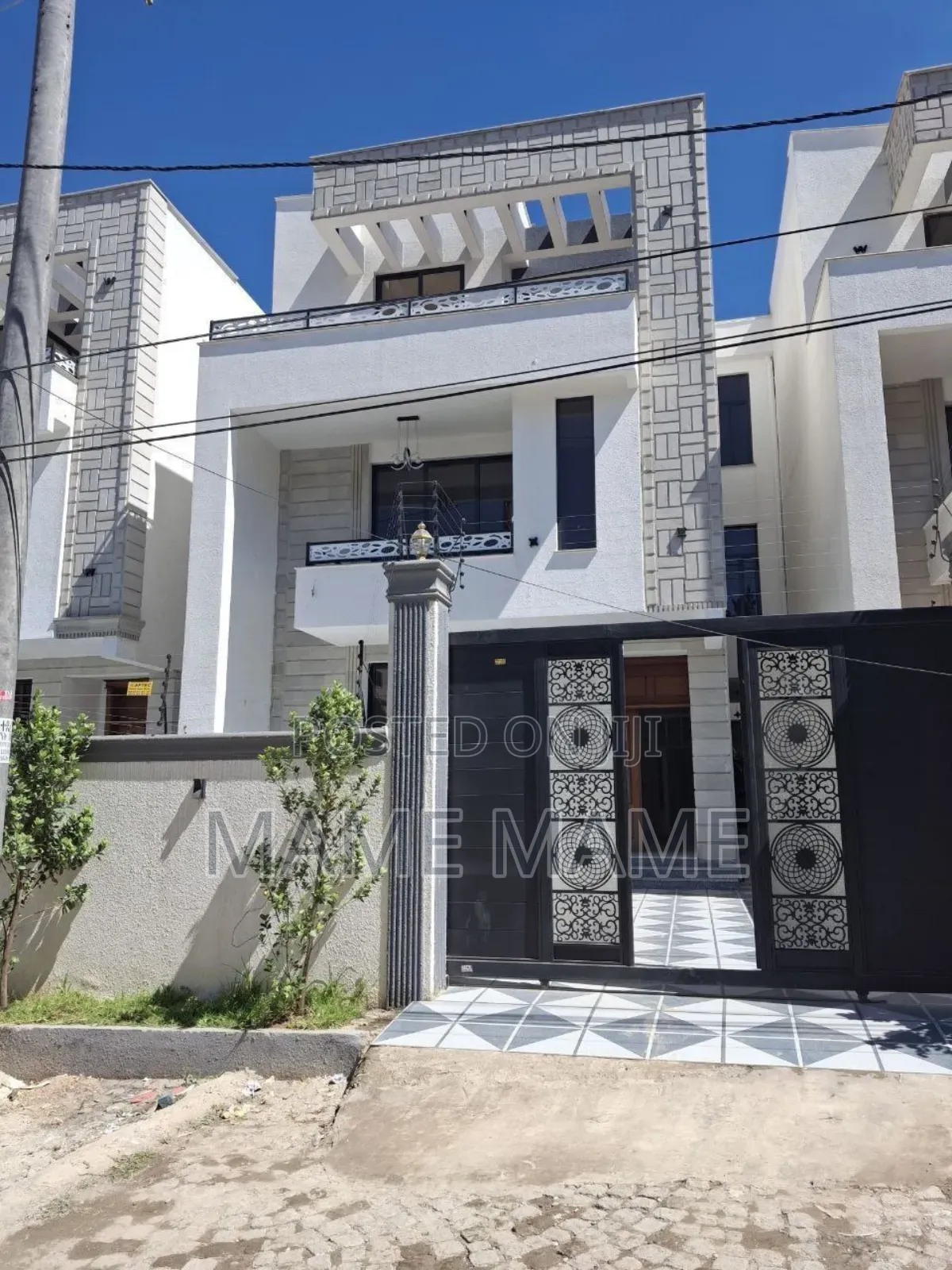 8bdrm House in Addis Abeba, Bole for sale