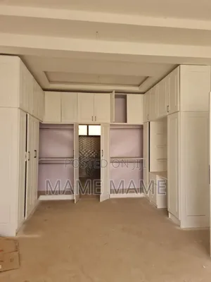 7bdrm House in Addis Abeba, Bole for sale