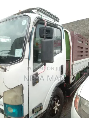 Isuzu Obama 2015 White