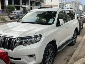 Toyota Land Cruiser 2019 White
