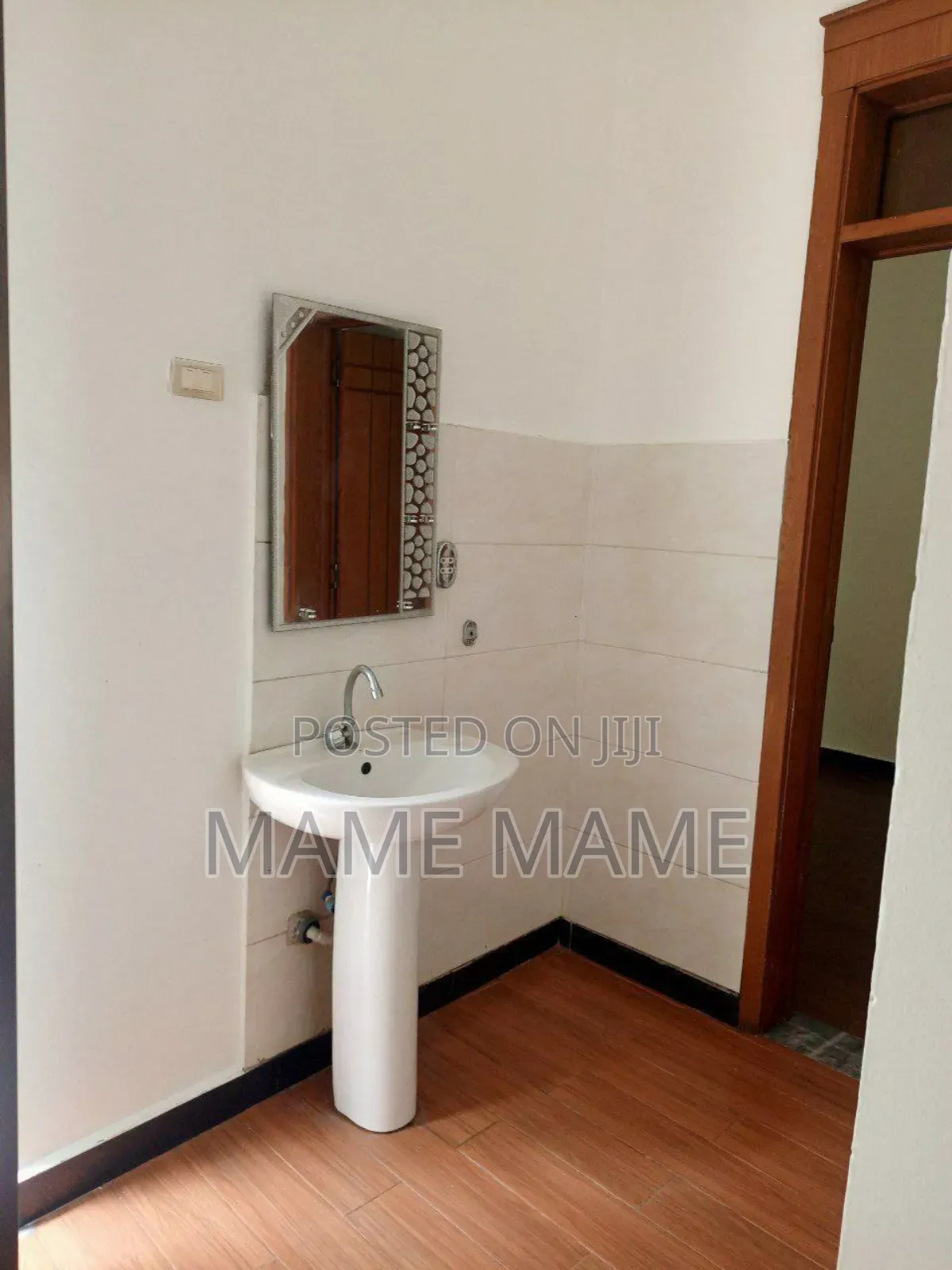 5bdrm Villa in Addis Abeba, Bole for sale