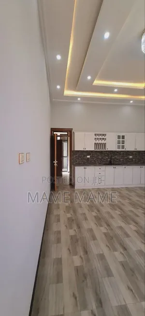 5bdrm Villa in Addis Abeba, Bole for sale