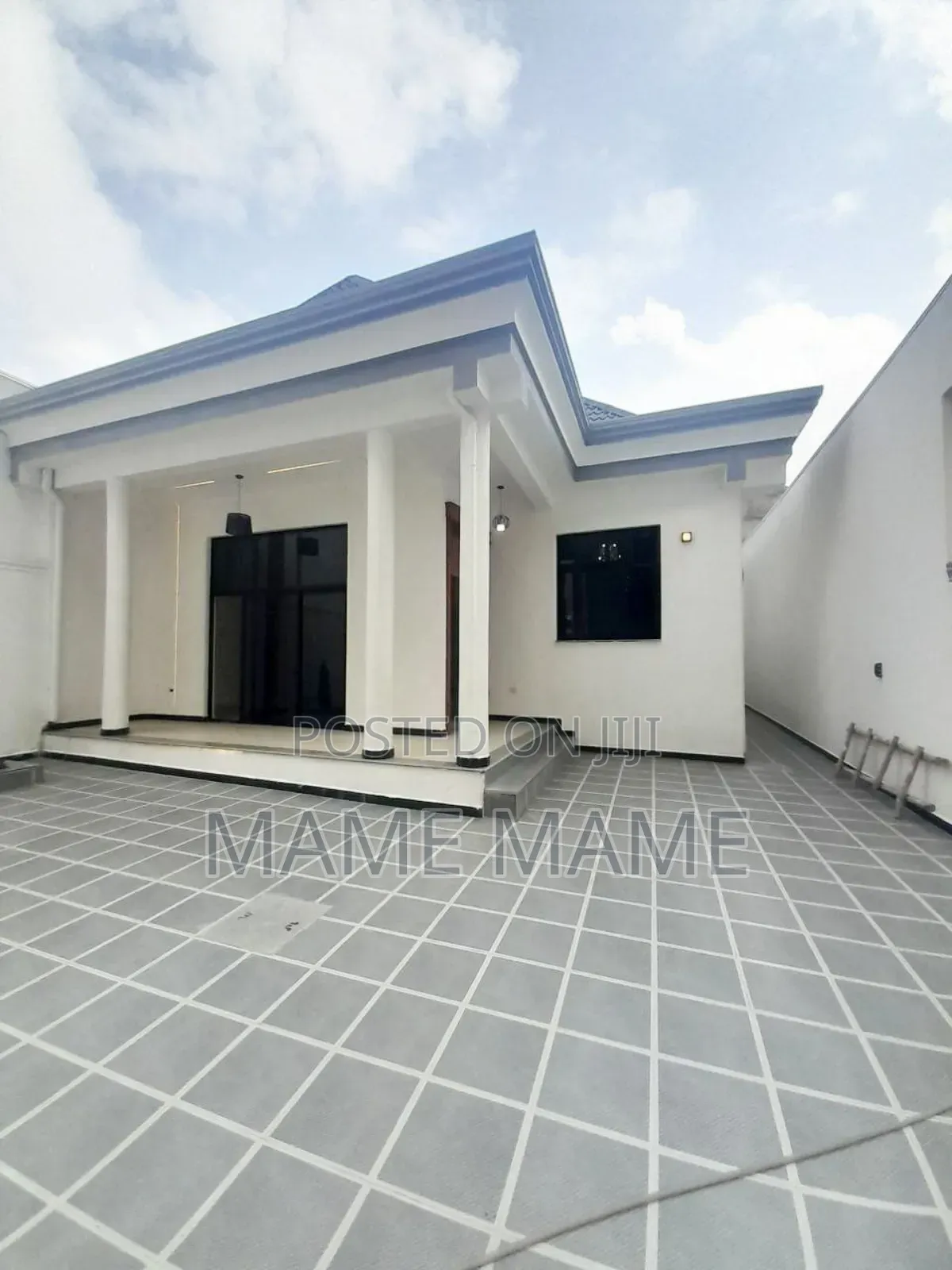 5bdrm House in Addis Abeba, Bole for sale