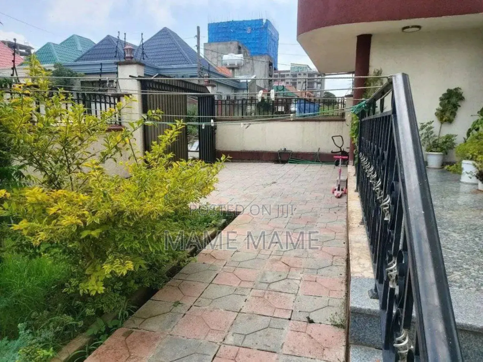 6bdrm Villa in Addis Abeba, Bole for sale