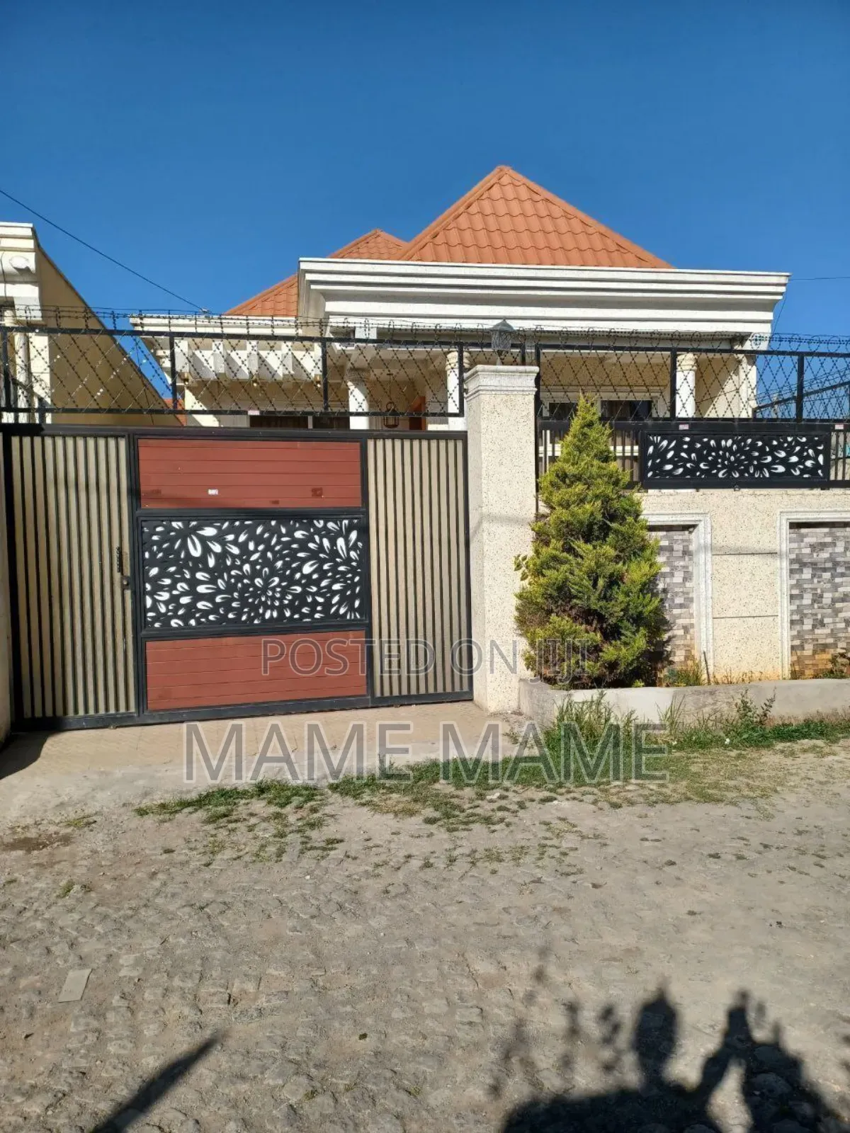 5bdrm Villa in Addis Abeba, Bole for sale