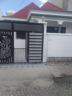 5bdrm Villa in Addis Abeba, Bole for sale