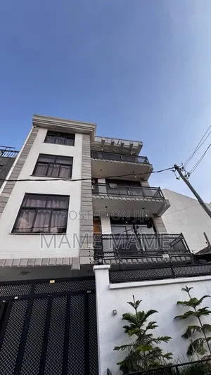 5bdrm House in Addis Abeba, Bole for sale