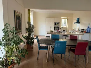 7bdrm House in Addis Abeba, Bole for sale