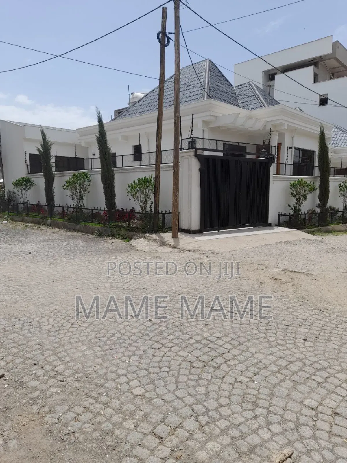 5bdrm Villa in Addis Abeba, Bole for sale