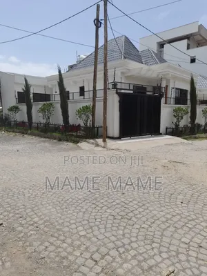 5bdrm Villa in Addis Abeba, Bole for sale