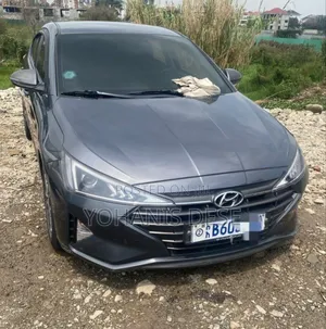 Hyundai Avante 2019 Blue