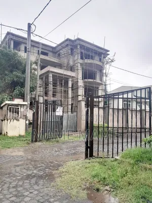 8bdrm House in Addis Abeba, Bole for sale