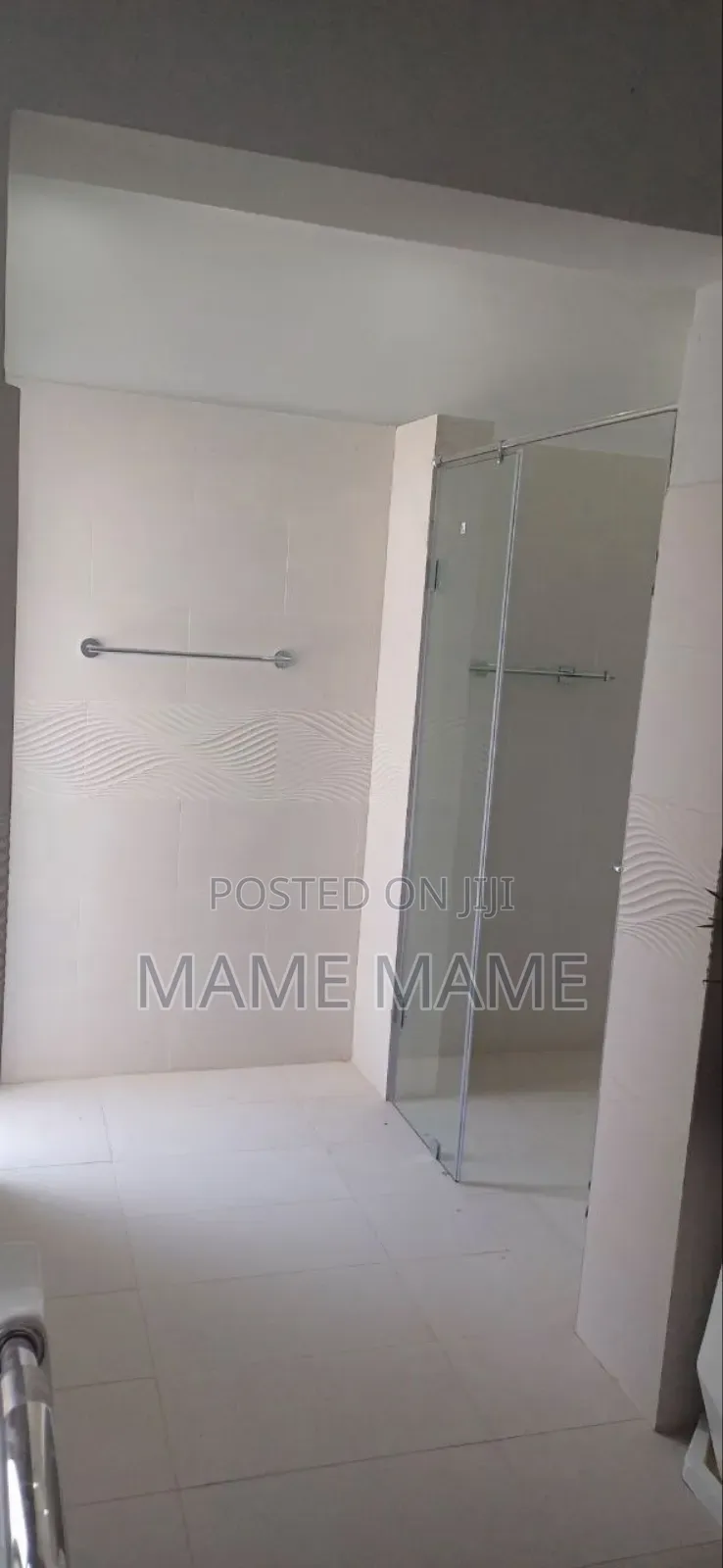 8bdrm House in Addis Abeba, Bole for sale