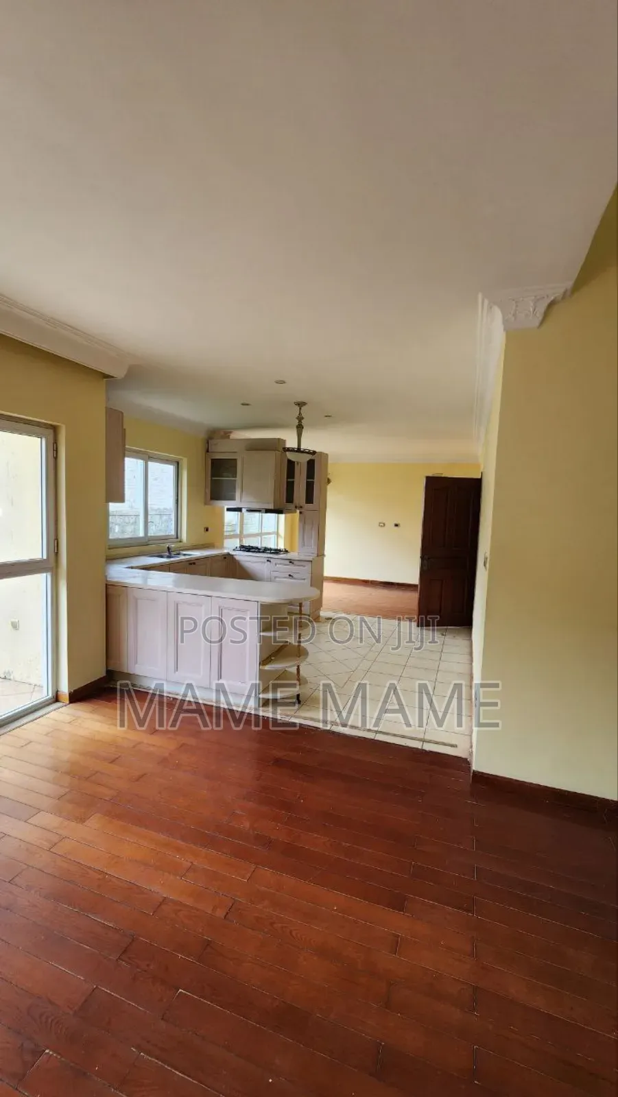 5bdrm House in Addis Abeba, Bole for sale