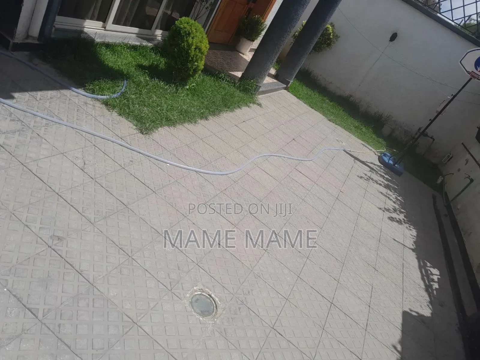 5bdrm House in Addis Abeba, Bole for sale