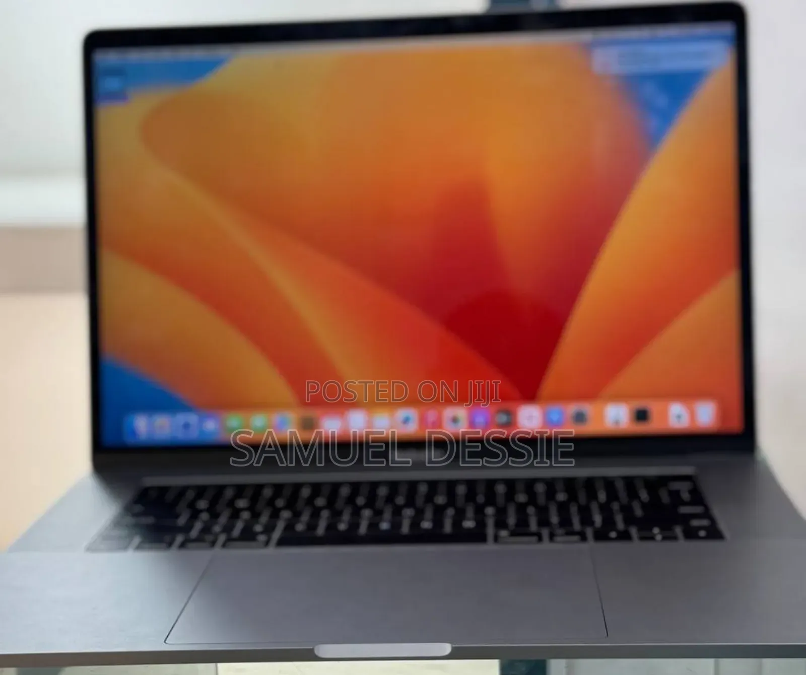 New Laptop Apple MacBook Pro 2017 16GB Intel Core I7 SSD 512GB