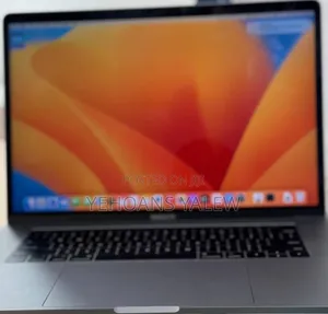 New Laptop Apple MacBook Pro 2017 16GB Intel Core I7 SSD 512GB