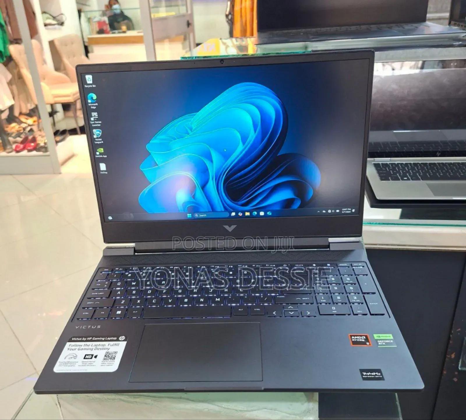 New Laptop HP Victus 15 16GB AMD Ryzen 5 SSD 512GB