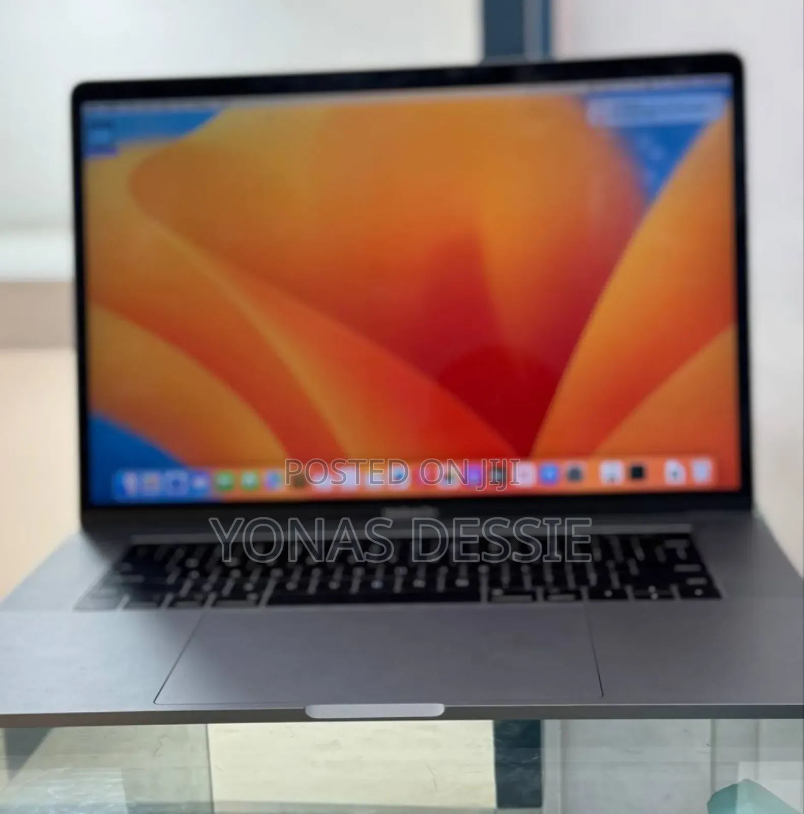 New Laptop Apple MacBook Pro 2017 16GB Intel Core i7 SSD 512GB
