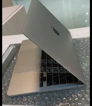 New Laptop Apple MacBook Pro 2021 M1 8GB SSD 256GB