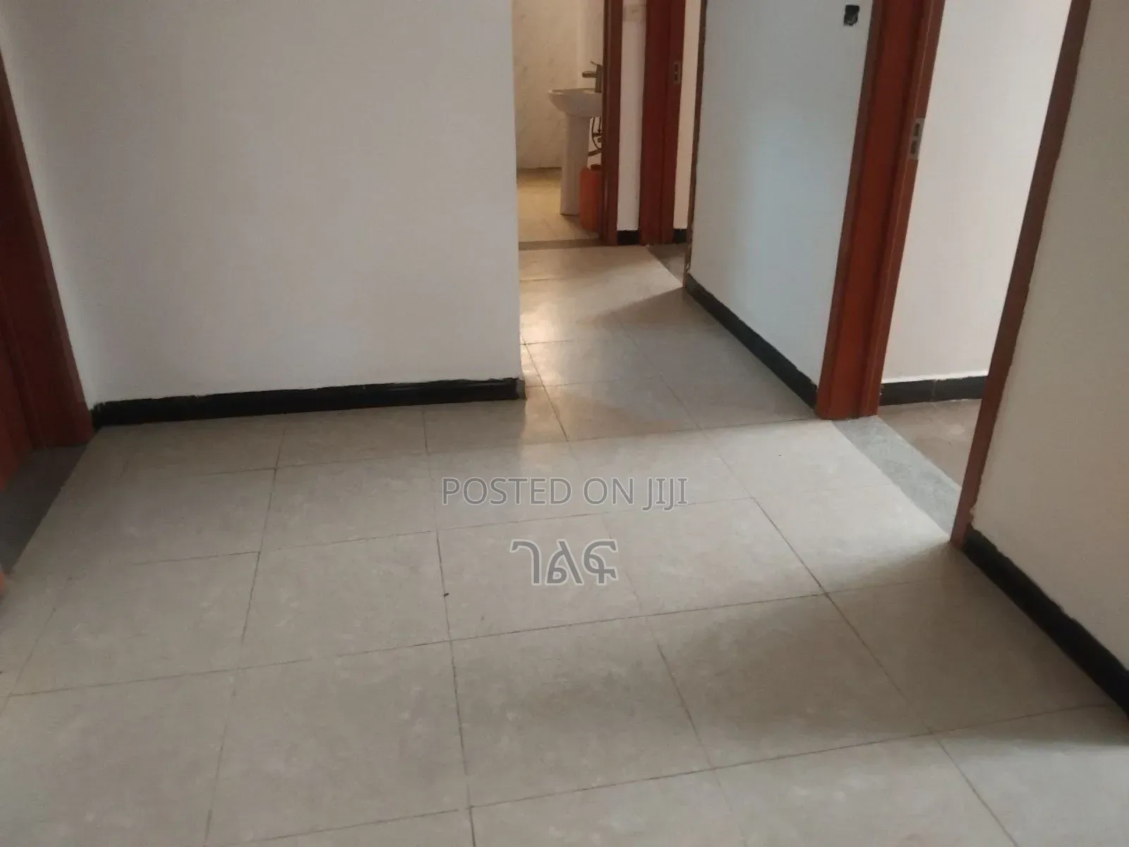 3bdrm Apartment in የሚሸጥ ፅድት ያለ አፓርትመንት, Bole for sale