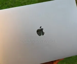 New Laptop Apple MacBook Pro 2019 16GB Intel Core I9 SSD 1T
