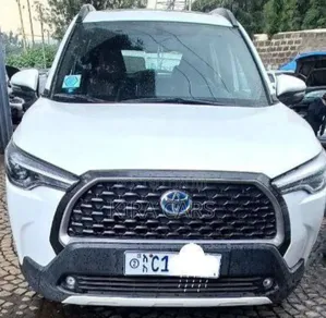 Toyota Corolla Cross 2022 White