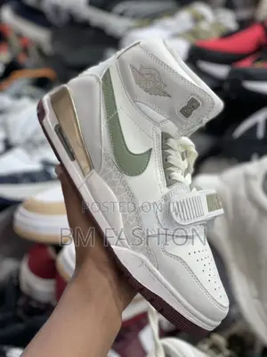Air Jordan 1 Retro Shutter White Creamy Stylish Sneakers