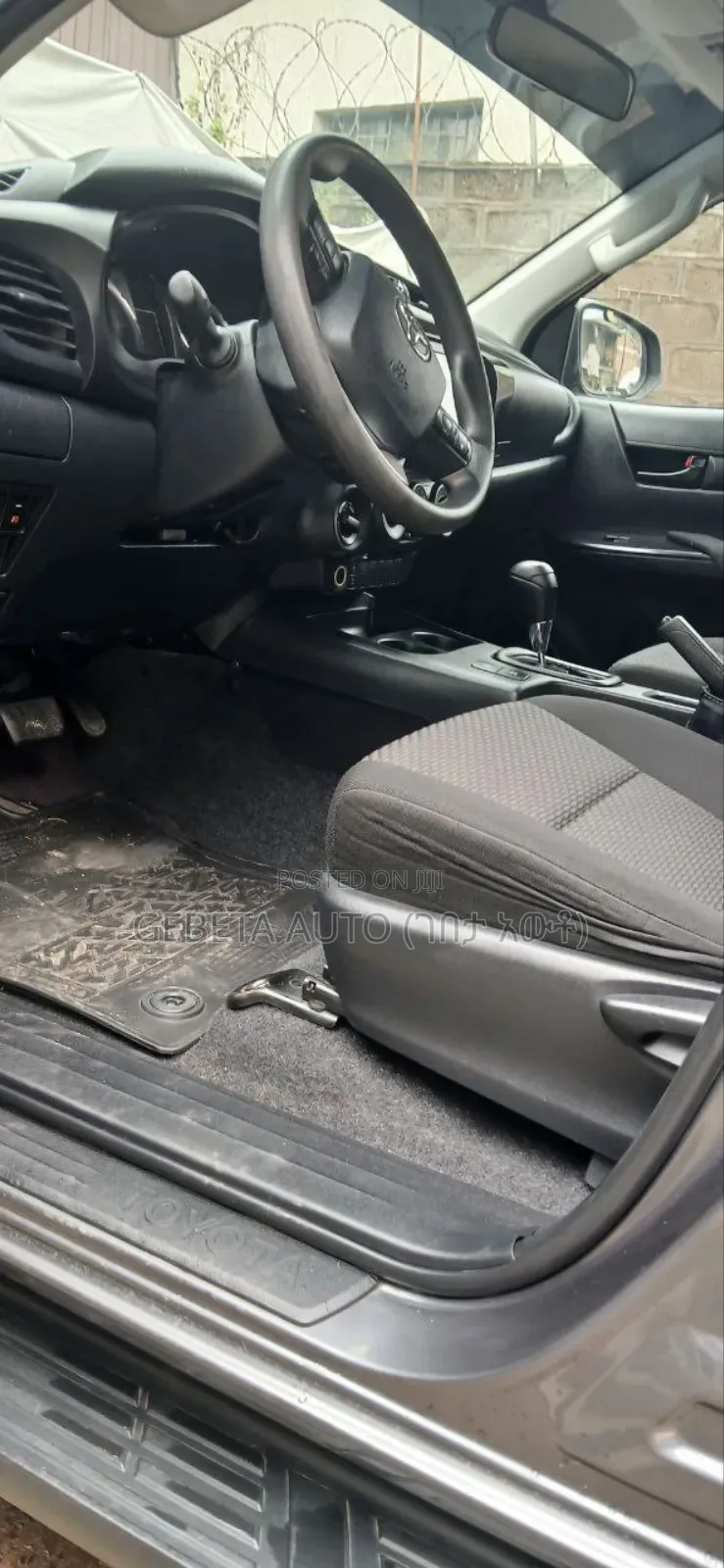 Toyota Hilux 2020 Silver