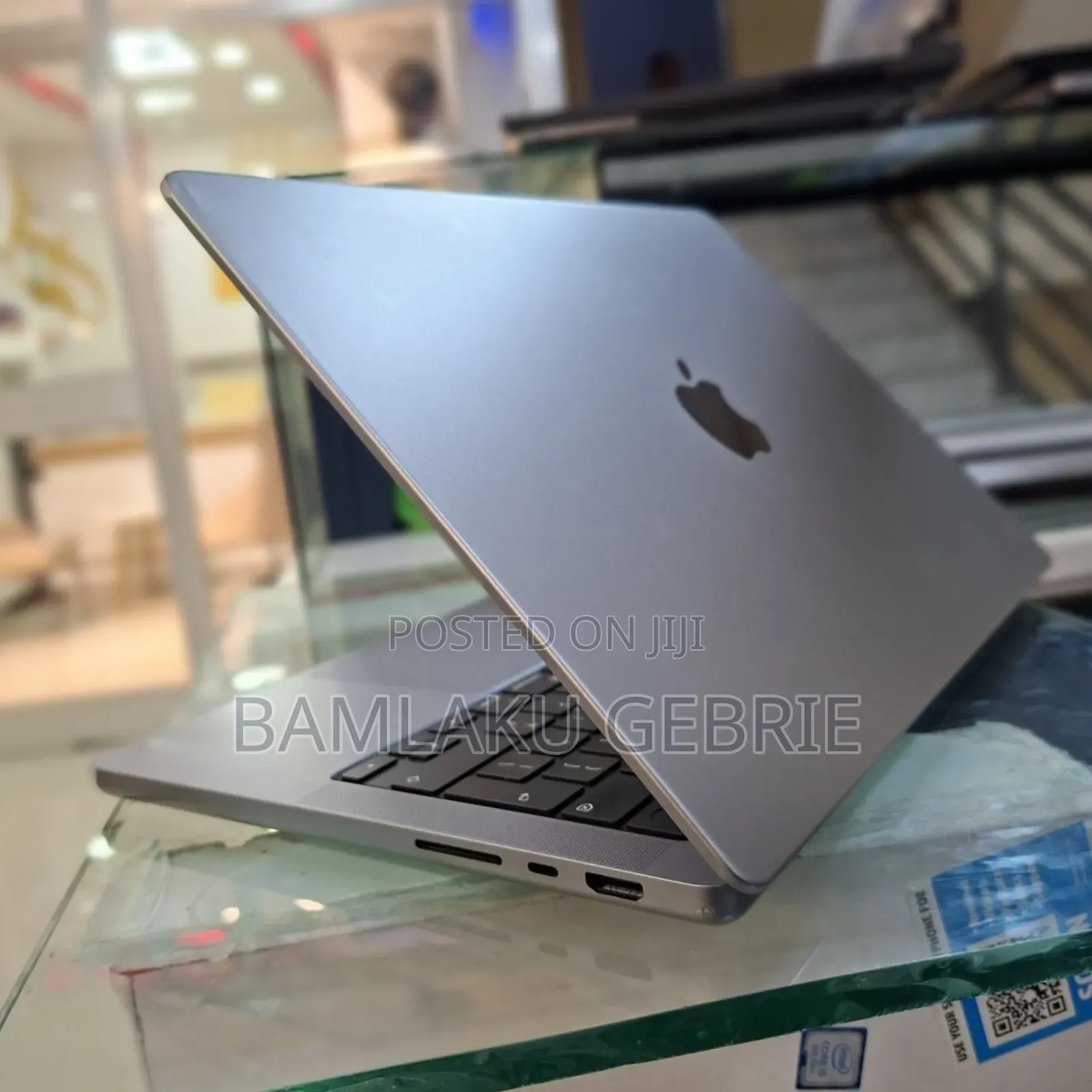 New Laptop Apple MacBook Pro 2021 M1 16GB Apple M1 Pro SSD 512GB