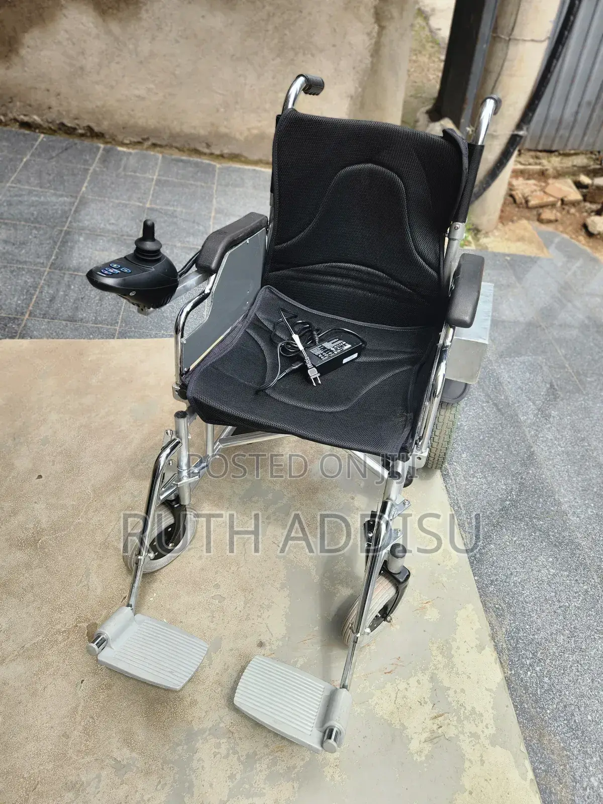 Electrical Wheelchair靠在electrical Wheelchair威望electrical New