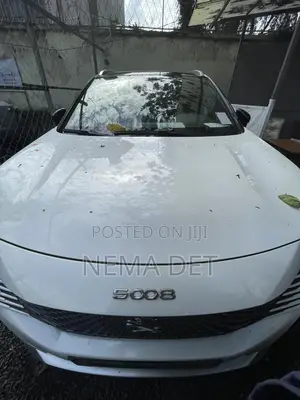 New Peugeot 5008 2023 White
