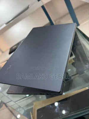 New Laptop Lenovo Yoga 7i 16GB AMD Ryzen 7 SSD 512GB