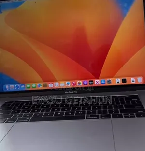 New Laptop Apple MacBook Pro 2017 16GB Intel Core i7 SSD 512GB