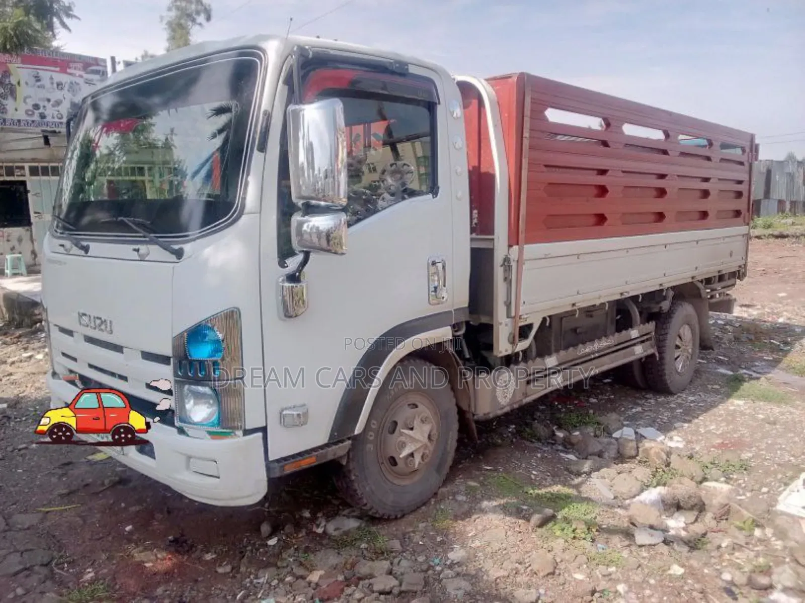 Isuzu NPR 2022 White
