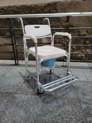Toilet Chair對鴦commode Pot=Aluminum Material
Commod Chair Use