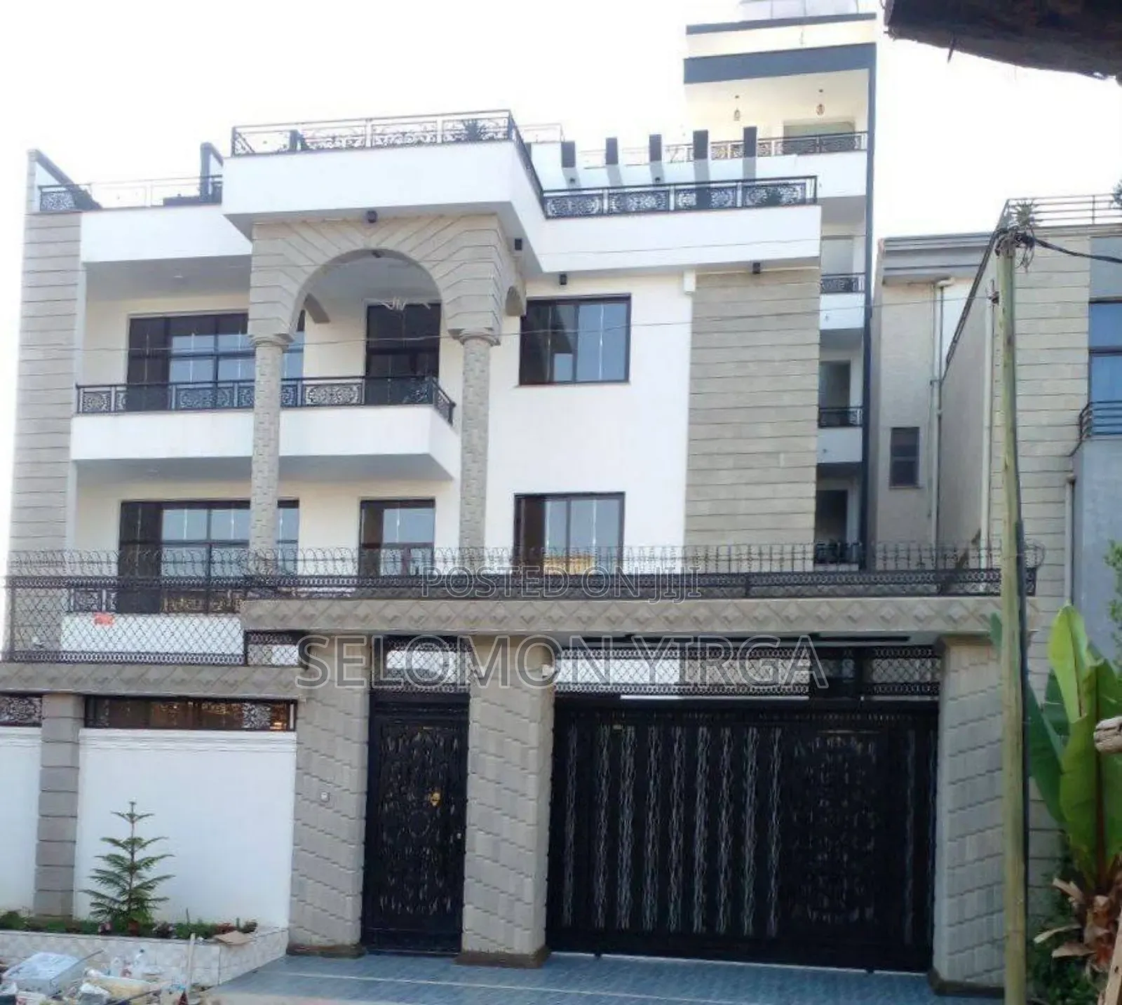 10bdrm Farm House in Adis Ababa, Bole for sale