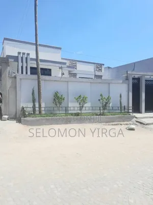 5bdrm Villa in Adis Ababa, Bole for sale