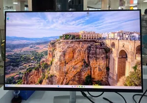 32 Inch Monitor