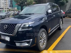Nissan Patrol 2021 Blue