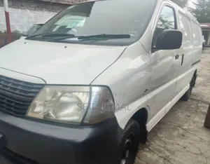 Toyota HiAce 2010 White