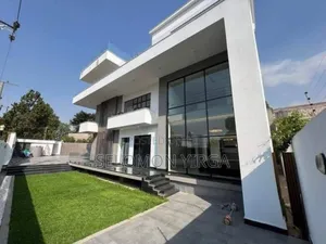 8bdrm Farm House in Adis Ababa, Yeka for sale