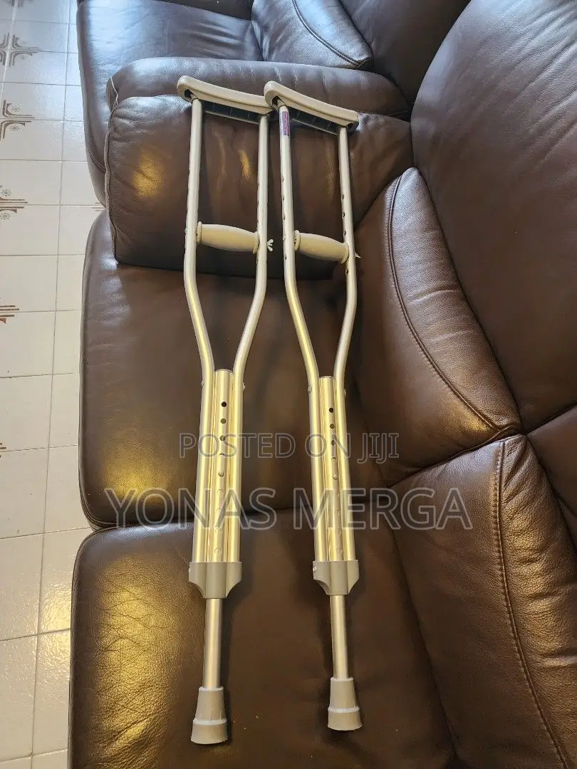 Crutches==Underarm Pad and Handgrip (Tall 5’10-6’6), X-Large