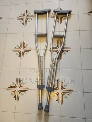 Crutches吵斐crutches, for Patients 5’1”–5’-9”, Walking Aid