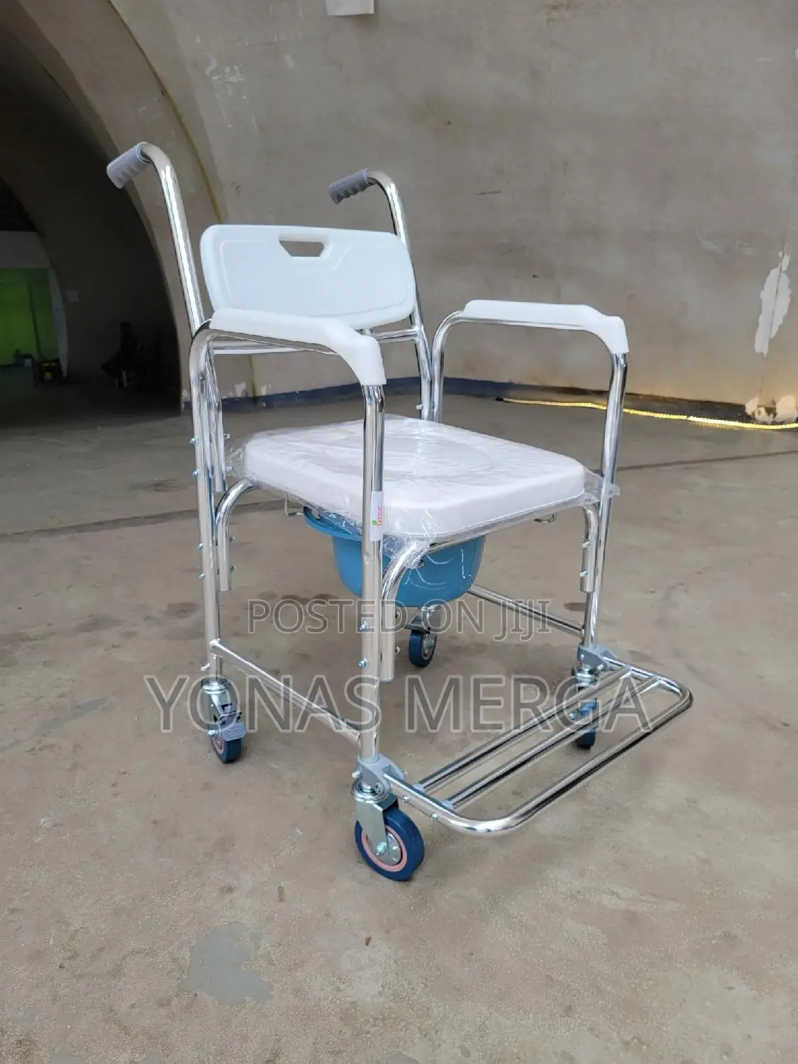 Bathroom Bedside Chair須蝌this Chair Has 150kg Weight Capacity