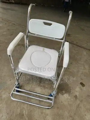 Commode Wheelchair朱紅commode Wheelchair胺前commode Wheelchair