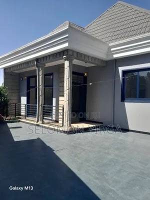 3bdrm Villa in Adis Ababa, Bole for sale