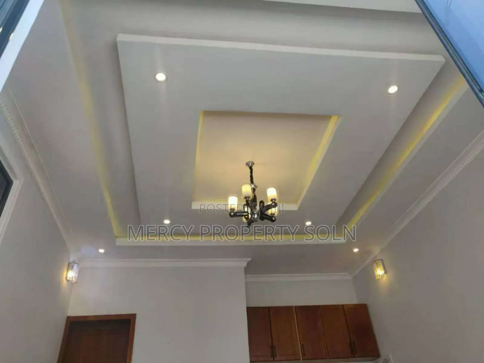 6bdrm Duplex in Bole for sale