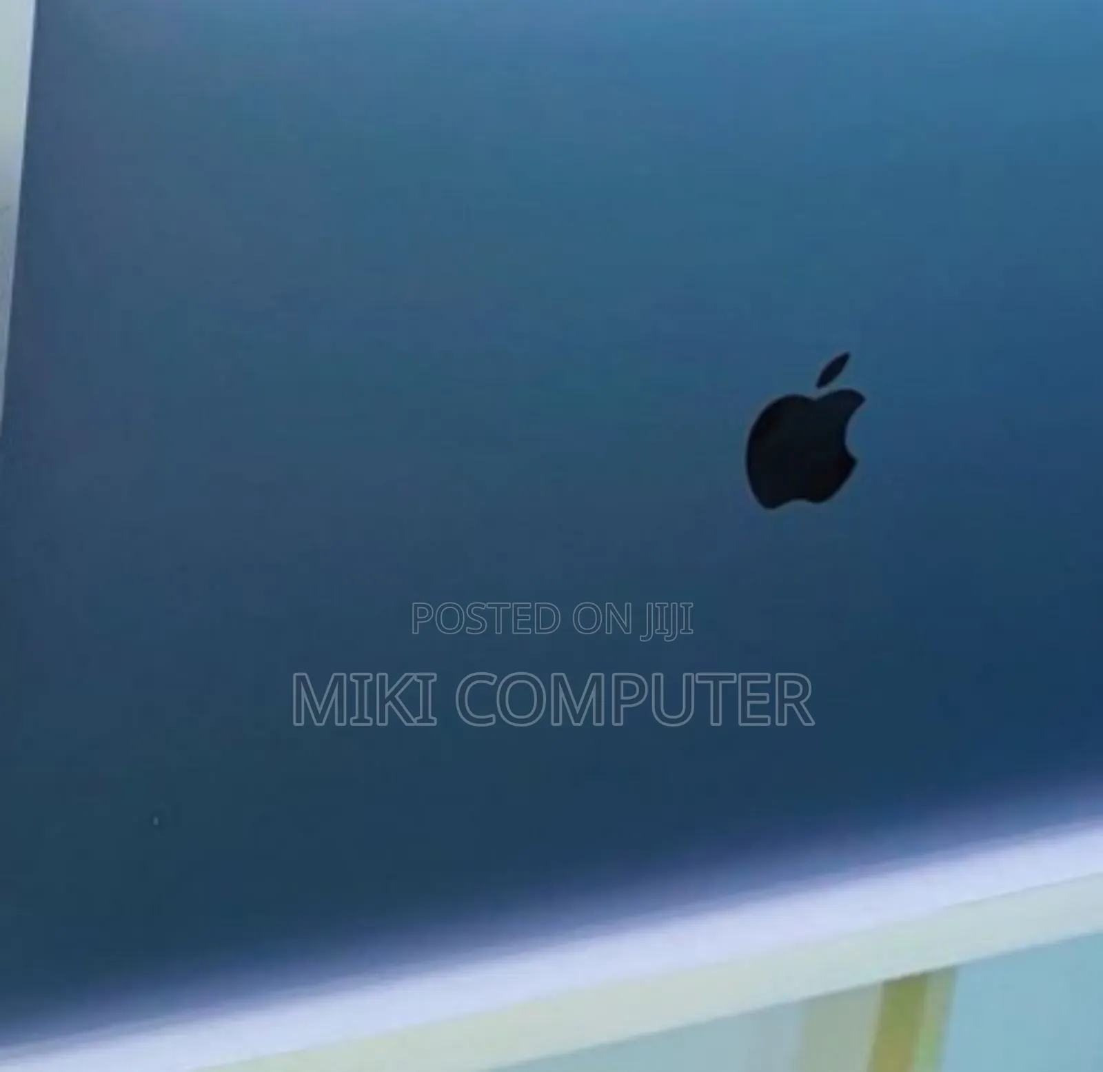 New Laptop Apple MacBook Air 2013 4GB Intel Core I5 SSD 128GB