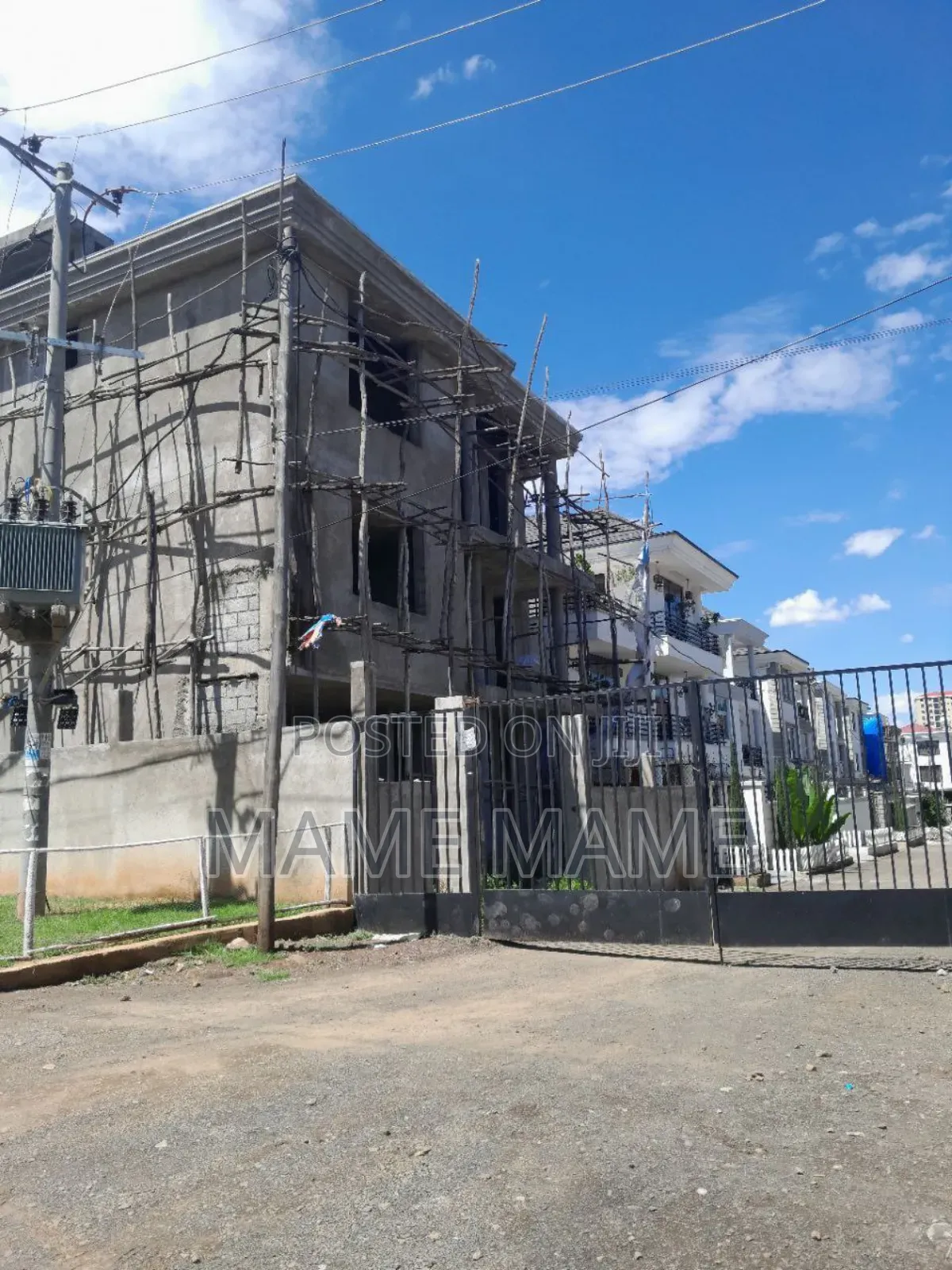 7bdrm House in Addis Abeba, Bole for sale